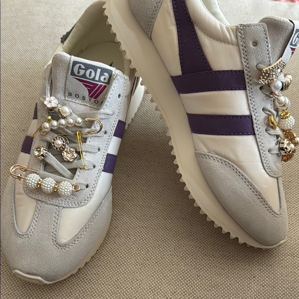 Gola Boston Sneakers Sz 7 with Shoe Charms ✨Free People ✨
